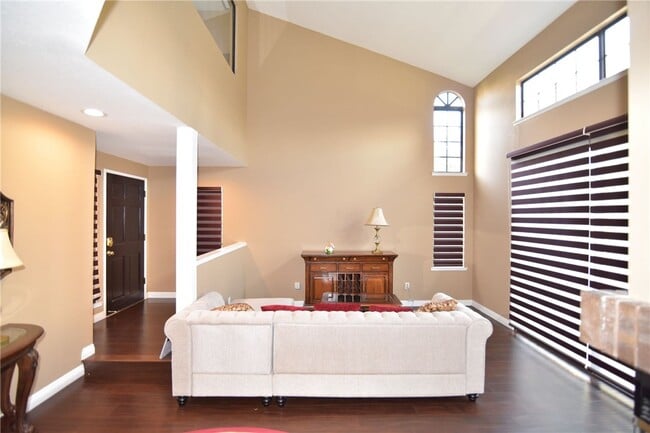 Photo - 3649 Cottonwood Cir