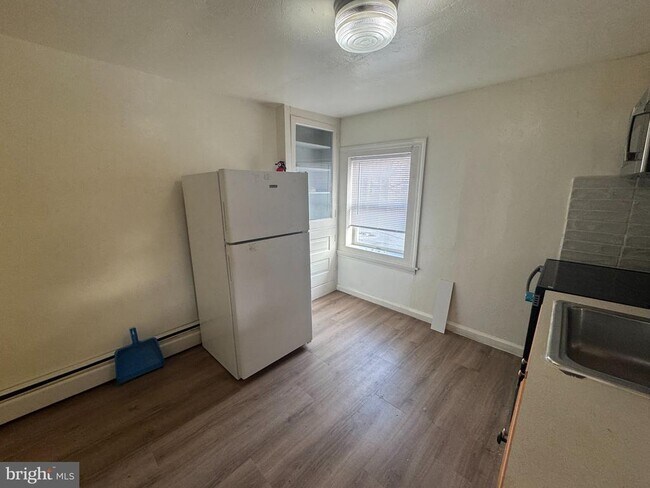 261 N York St Unidad CARRIAGE HOUSE