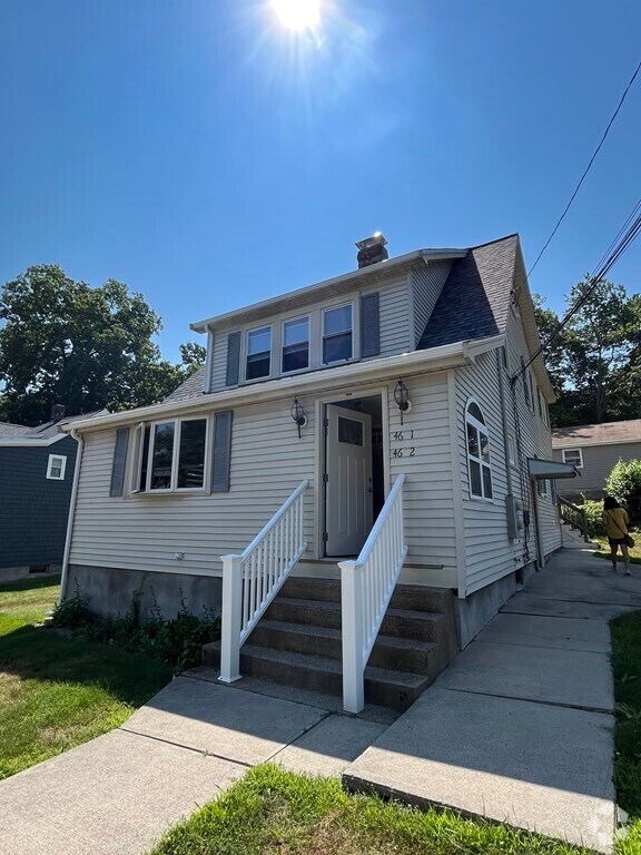 Building Photo - 46 Blossom St Rental