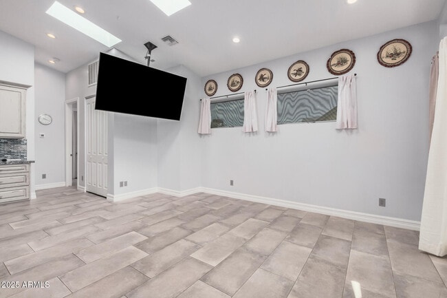 Photo - 2058 W Dobbins Rd