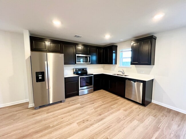 Photo - 3 bedroom, 2 bath home for lease