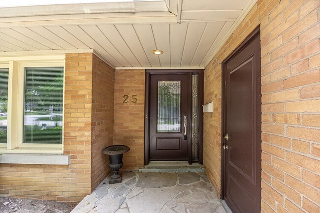 Photo - 25 Abinger Crescent