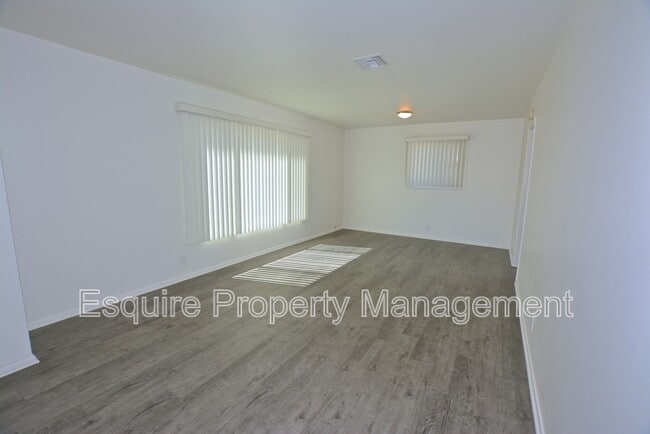 Photo - 391 Harvard St