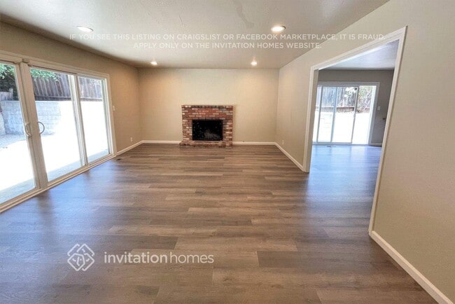 Photo - 217 Locust Dr