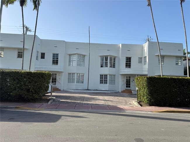 Building Photo - 1457 Meridian Ave Unit 203