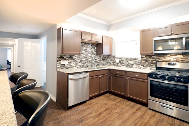 Building Photo - 205 Cherry St Unit 1 Rental
