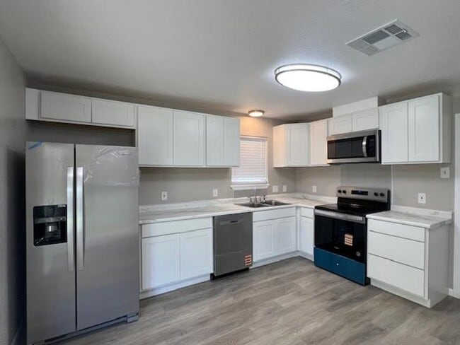 Photo - 1212 La Porte Dr