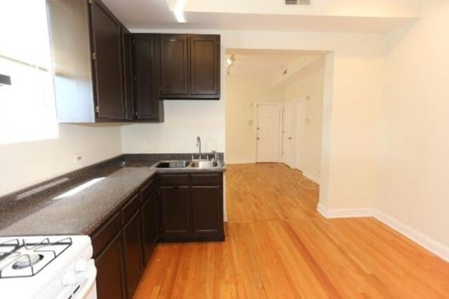 Photo - 3 bedroom in Chicago IL 60642 Unit 3M