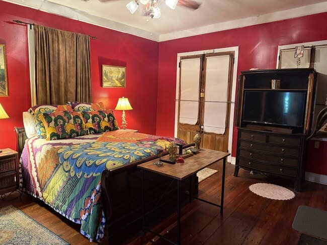 Building Photo - 731 Dumaine St Rental