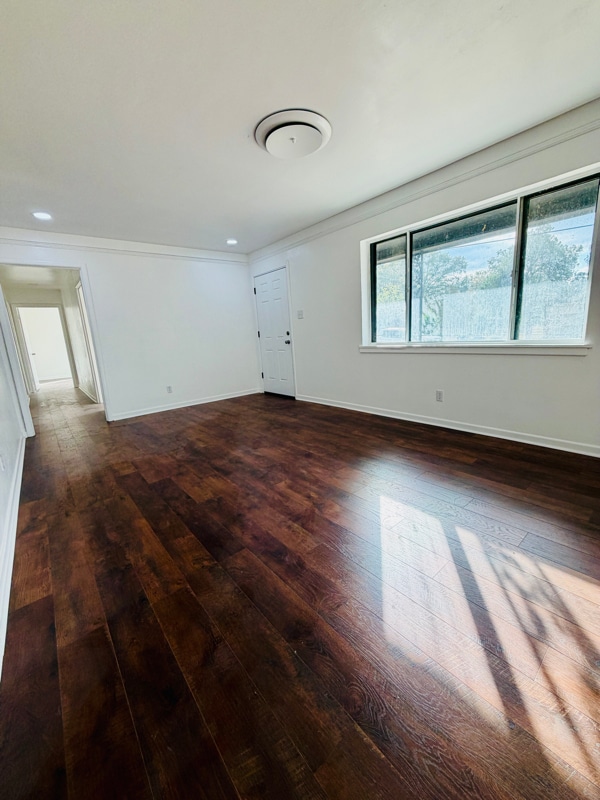 Photo - 403 Margo St