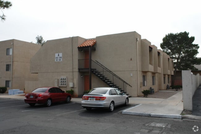 Casa Tiempo Apartments - Casa Tiempo Apartments
