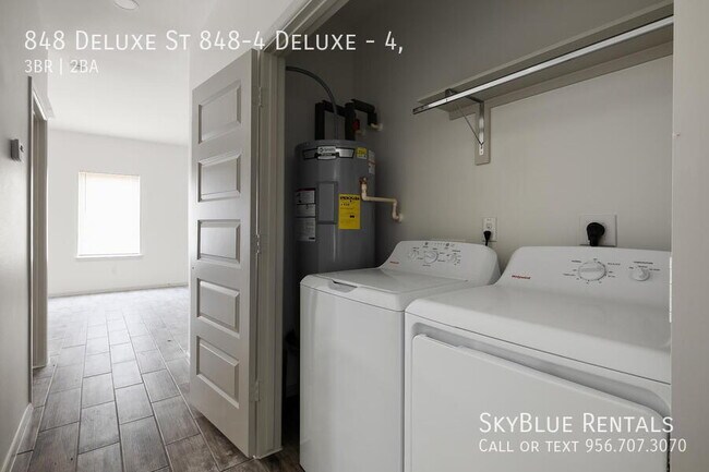 Photo - 848 Deluxe St Unit 4,