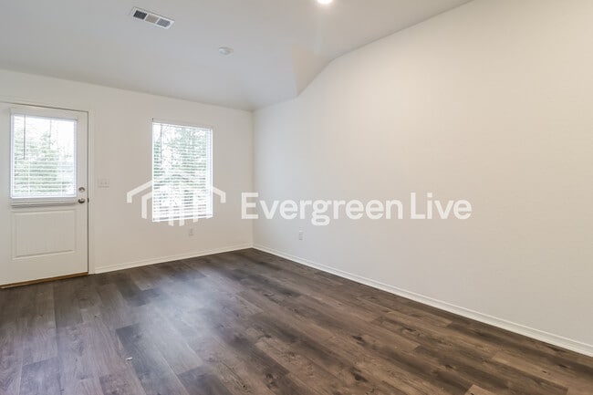 Photo - 163 Meadow Dr