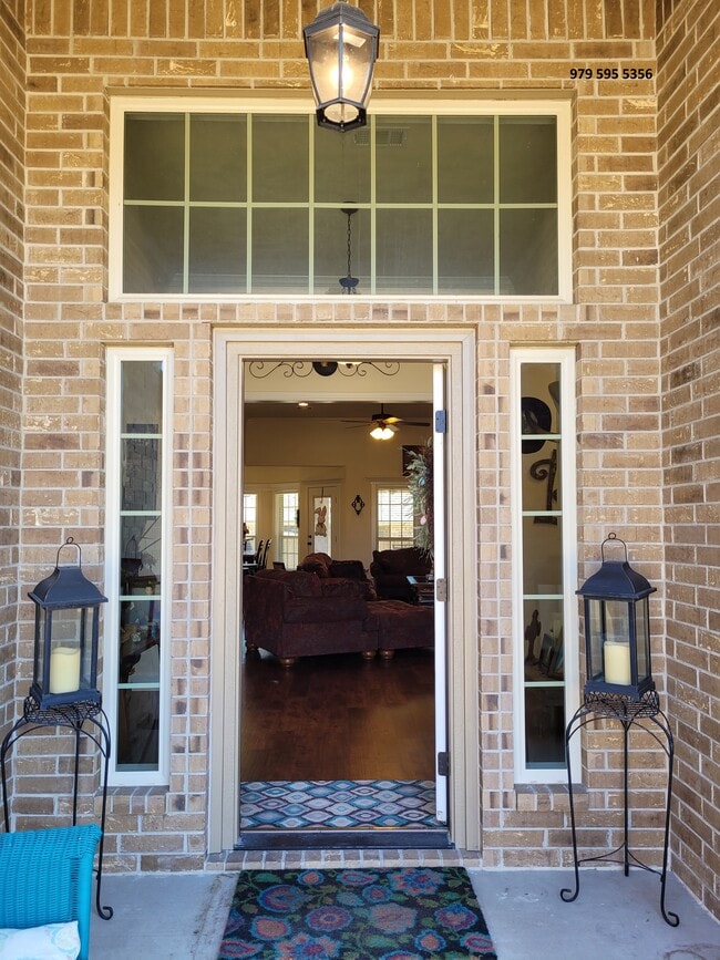 Photo - 1204 Robinsville Ct