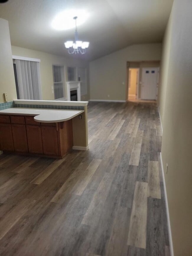 Photo - Quiet Area.1%-