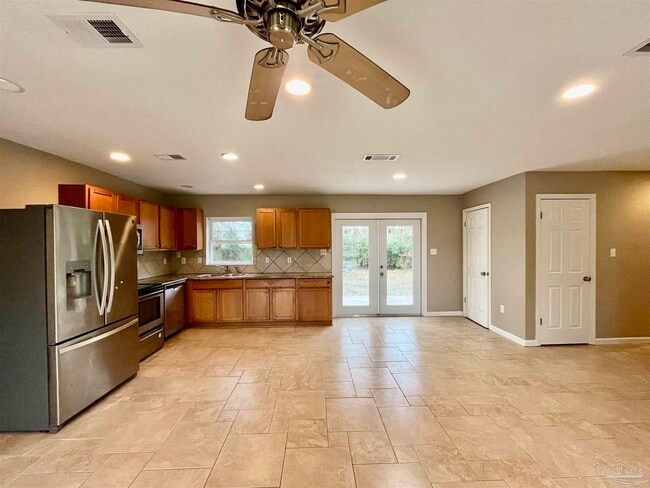 Photo - 1127 Redwood Ln