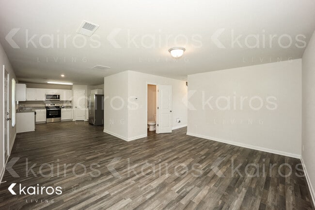 Photo - 234 Fox Chase Wy