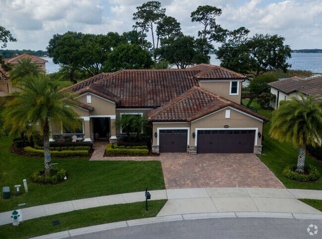 Building Photo - Beautiful 4 Bedroom/4 Bath in Belle Isle w... Rental