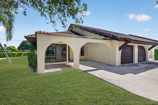 Photo - 4398 NE 5th Ave