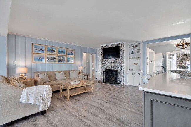 Photo - 7 Oak St Unit ID1262272P