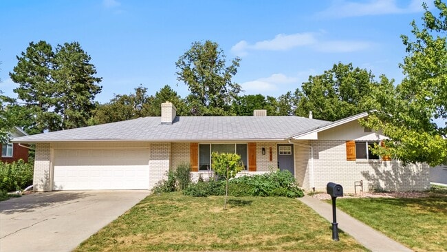 Photo - Charming and Renovated 4 Bedroom 2 Bathroo...