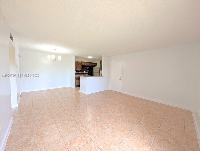 Photo - 10765 SW 108th Ave Unit 303