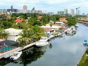 Photo - 2903 N Miami Beach Blvd Unidad 301