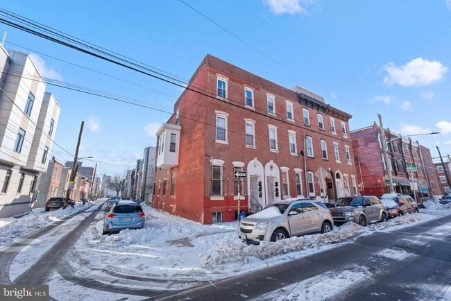 Building Photo - 1319 N 19th St Unit 1