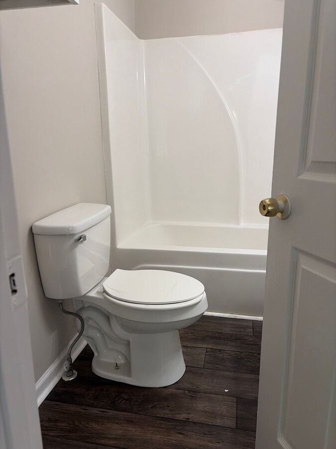 Photo - **** AVAILABLE NOW-!!! QUAINT BEMIS LOCATION***** RENOVATED 2 BEDROOM 1 BATH