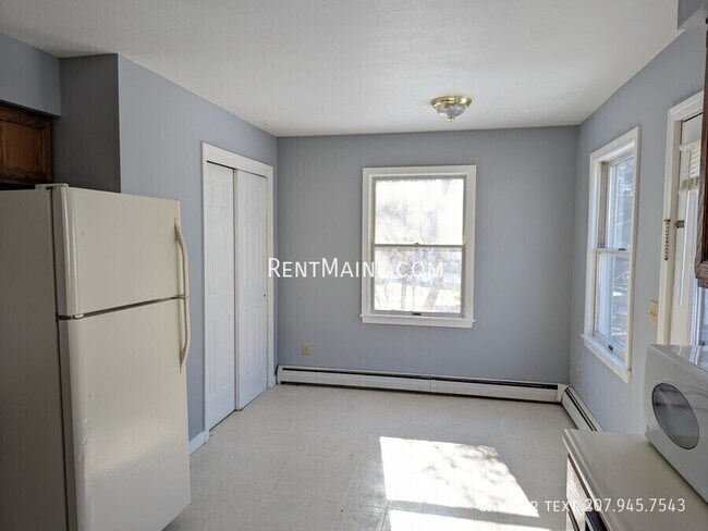 Photo - 114 Main Rd S Unit Apt. A