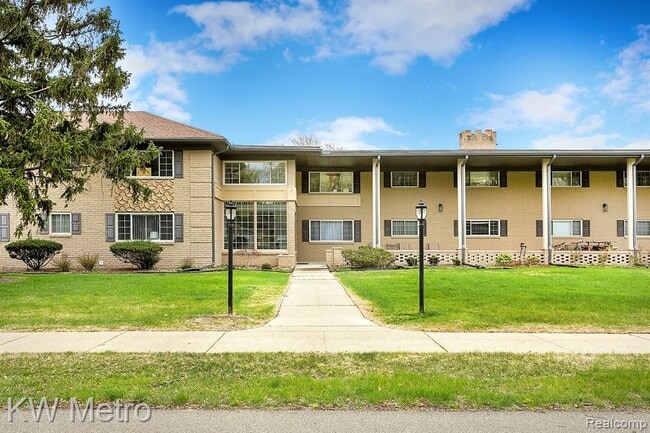 Building Photo - 2309 Walton Blvd. Unit 32