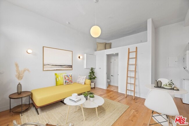 Photo - 1341 Lilac Terrace Apartment