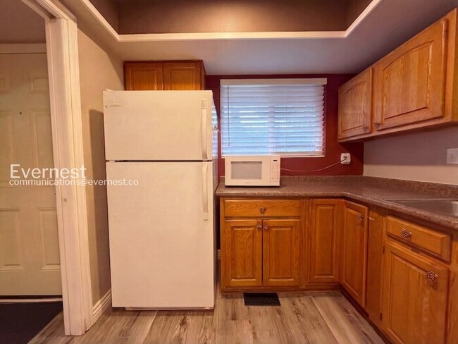 Photo - 254 S Oman Rd