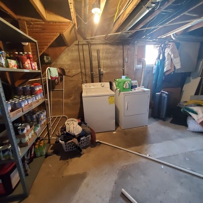 Photo - 353 S 200 E Unit Room 3