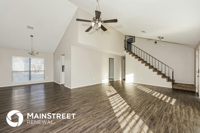 Photo - 309 Deacon Dr