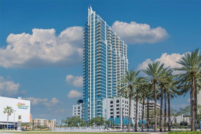 Building Photo - 777 N Ashley Dr Unit 2608 Rental