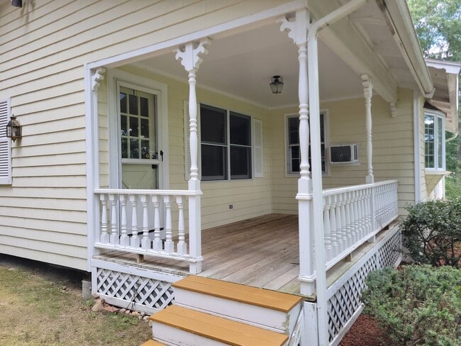 26 Quisset Rd