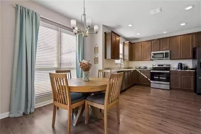 Photo - 10712 Fallbrook Rd