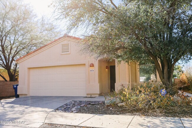 Building Photo - 1651 N Pima Ct