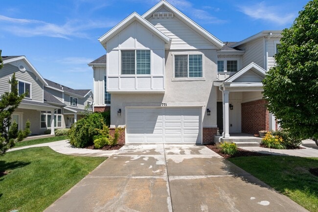 Photo - 771 Newfield Dr