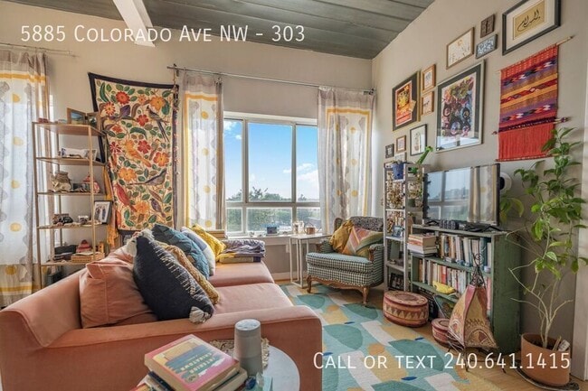 Photo - 5885 Colorado Ave NW