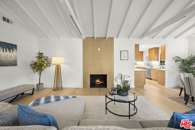 Photo - 5833 Allott Ave