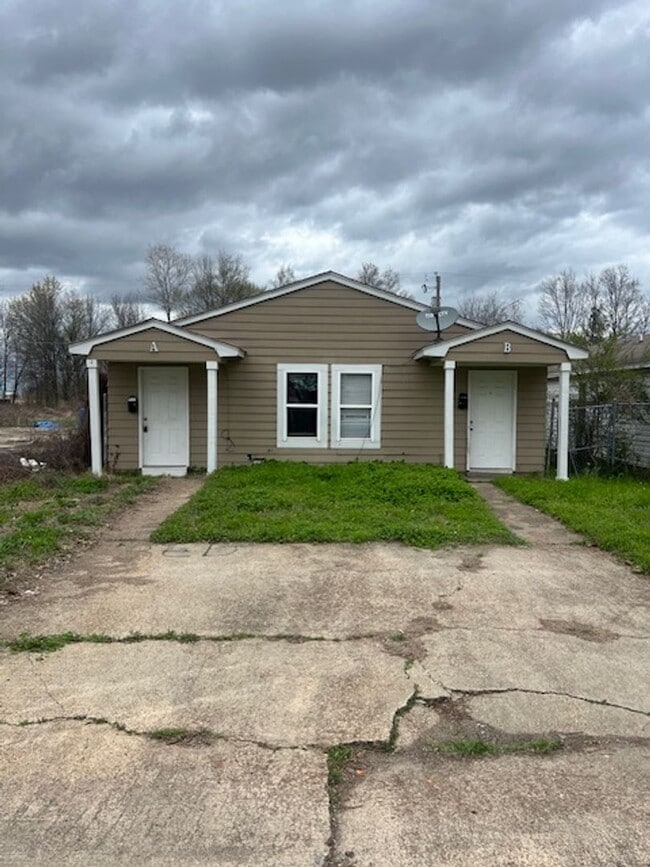 Building Photo - 324 Gannt St Unit 324 GANNT A