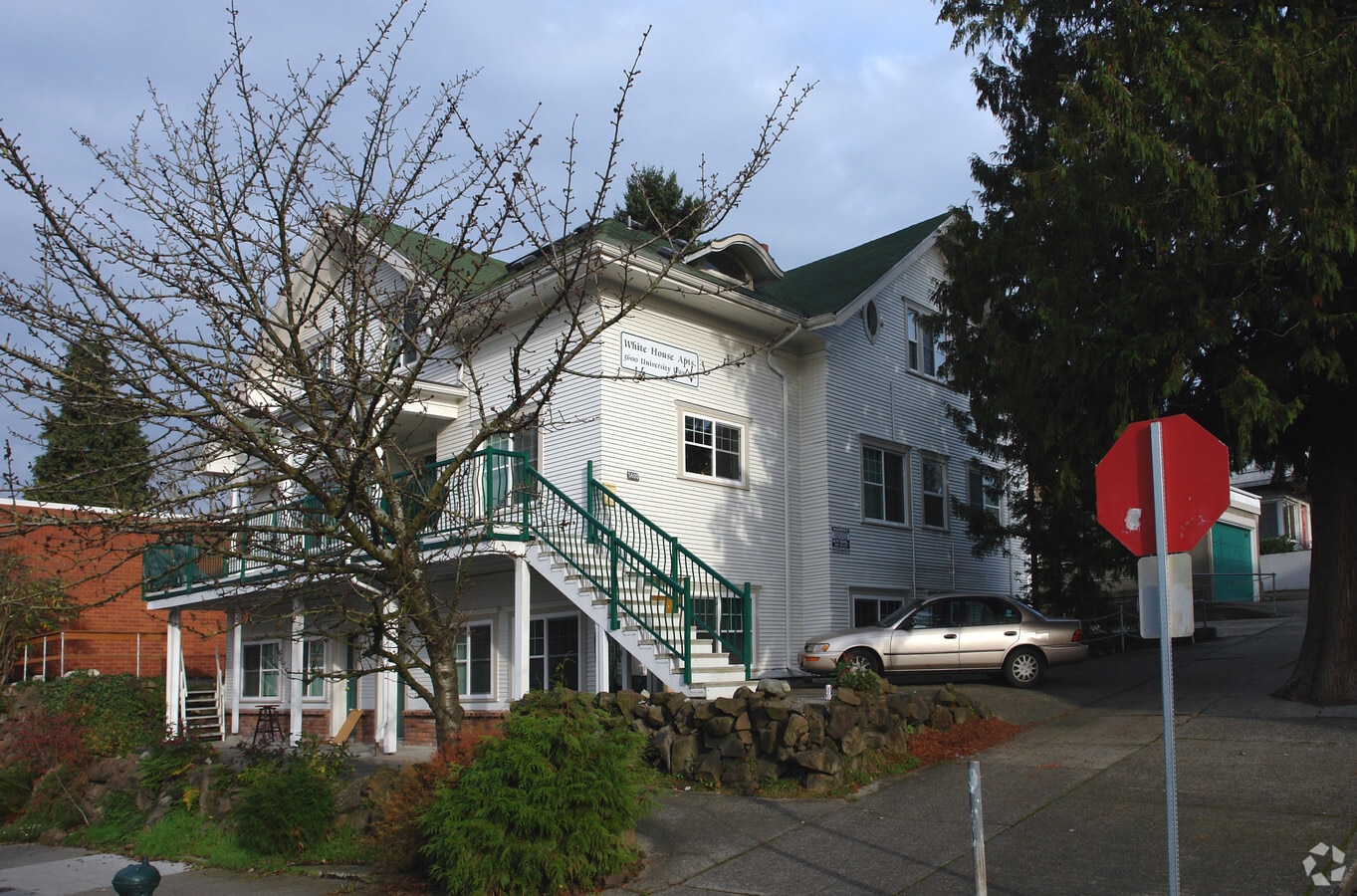 Photo - 5600 Univeristy Way NE