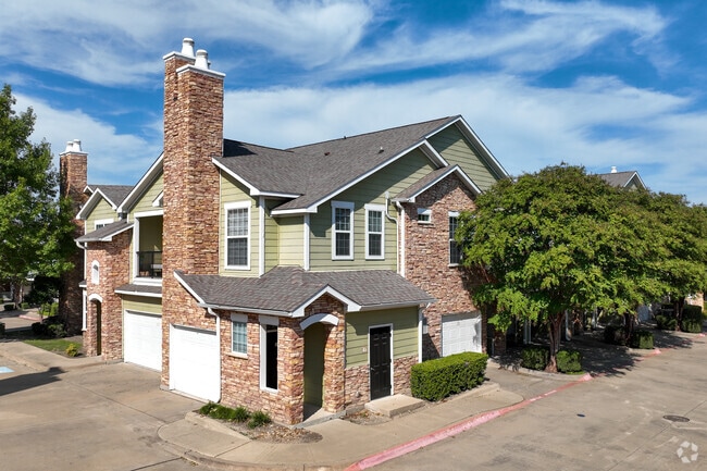 Building Photo - Cottonwood Ridgeview