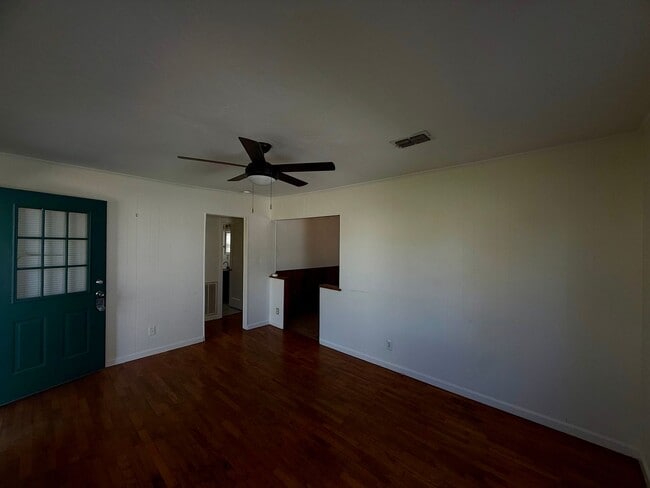 Photo - 1220 Thelma St