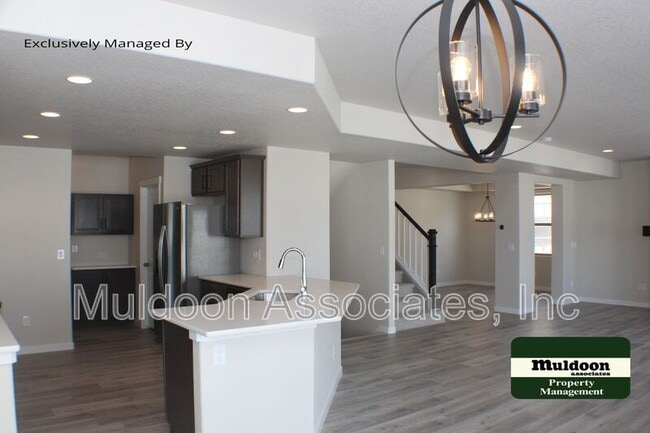 Photo - 1070 Rambling Oak Dr