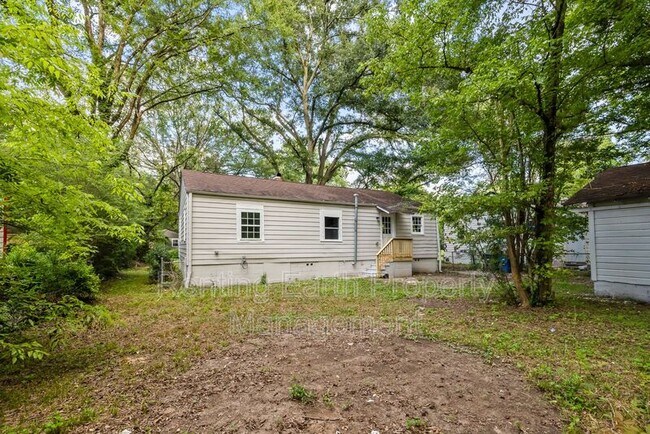 Photo - 832 Meadowbrook Dr