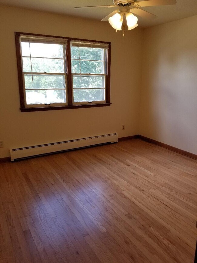 Baseboard boiler heat