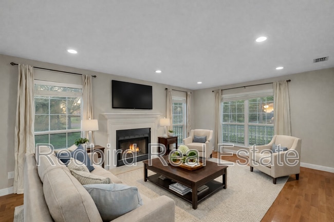 Photo - 399 Clarkston Dr